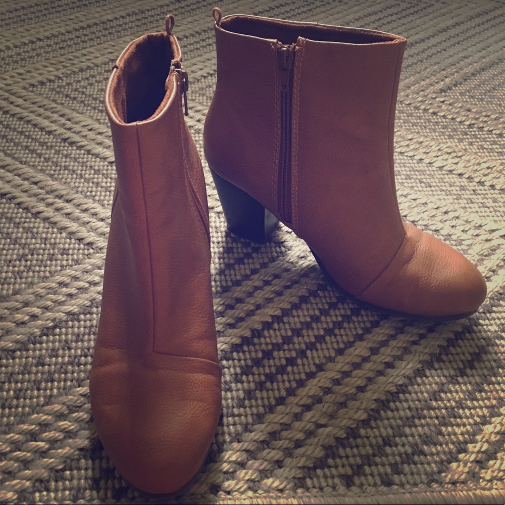Cognac Booties
